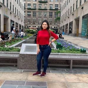 Meet your Posher, Dulce maria